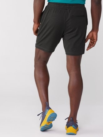 Vuori Ponto Shorts - Men's 2