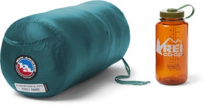 Big Agnes Sidewinder SL 20 Sleeping Bag - Women's Stuff sack (32oz bottle not included) (Lyons Blue/Teal)