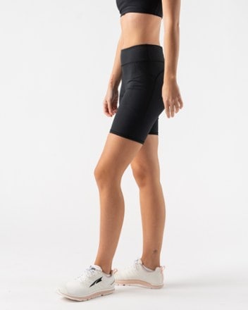 rabbit Speed Leggy 7" Shorts - Women's 3