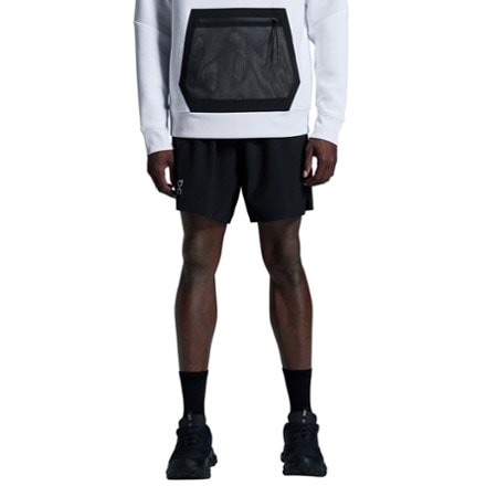 On Core 7" Shorts - Men's 1