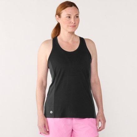 Model info: Height: 5' 9" | Chest: 34" | Waist: 28" | Wearing size: M