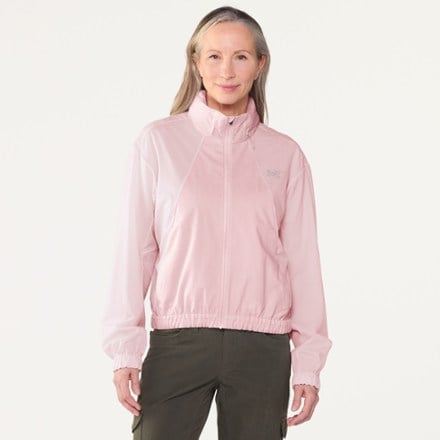 Arc'teryx Naya Cropped Stowhood Jacket - Women's 1