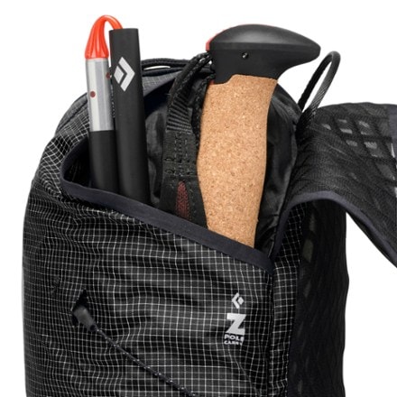 Black Diamond Distance 8 Pack - Women's 3