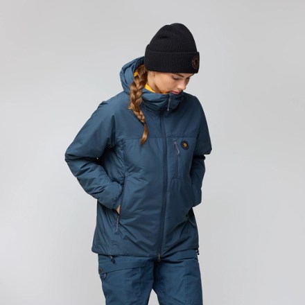 Fjallraven Bergtagen 60 Insulated Jacket - Women's 5