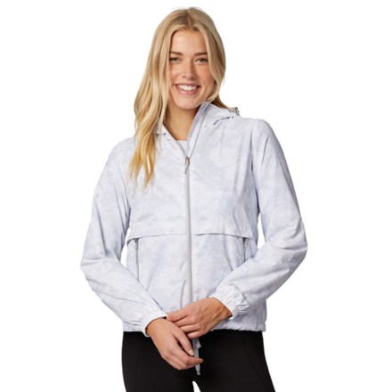 On Body Image of color Silver Chip