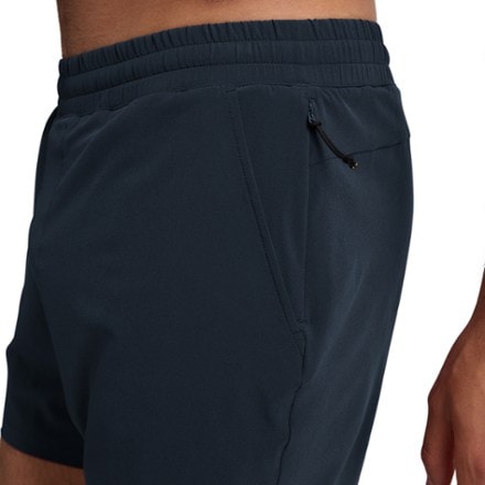 Beyond Yoga Short Run Lined 5" Shorts - Men's 3