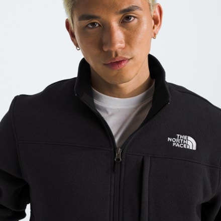 The North Face Gordon Lyons 1/4-Zip Pullover - Men's 5