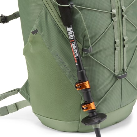 The North Face Borealis Trail Pack Trekking pole attachments