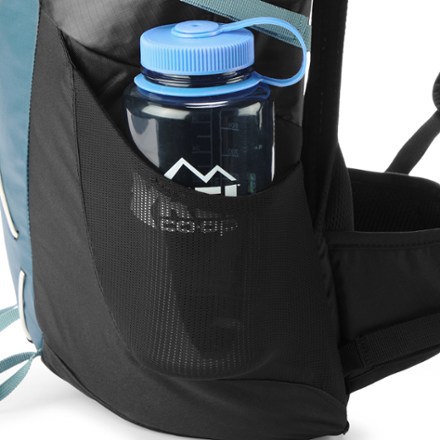 CamelBak Fourteener 26 Hydration Pack - Men's Water bottle pocket (Water bottle sold separately)