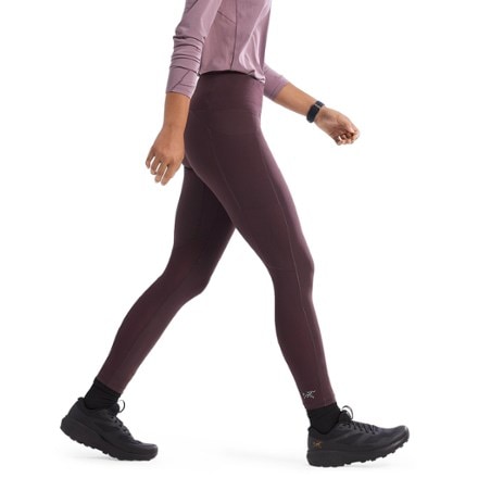 Arc'teryx Essent High-Rise Utility 26" Leggings - Women's 5