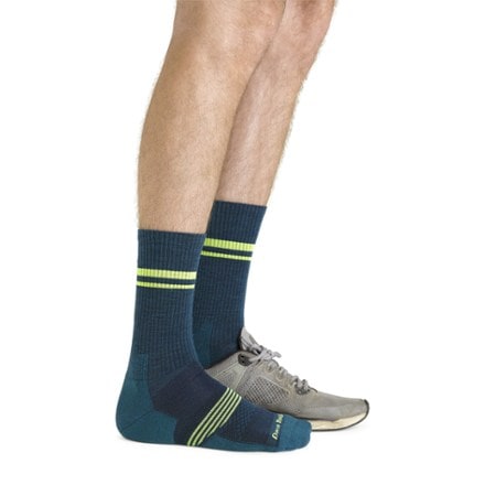 Darn Tough Element Crew Lightweight Cushion Socks - Men's 1