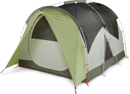 REI Co-op Wonderland 6 Tent is a popular tunnel tent