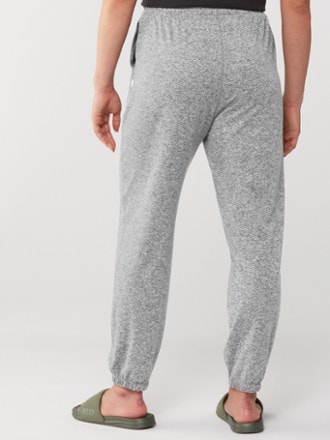 Vuori Boyfriend Jogger Pants - Women's 2