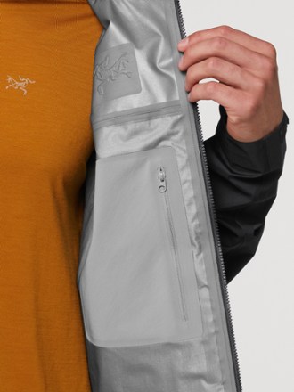 Arc'teryx Beta SL Jacket - Men's 6