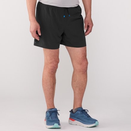 Model info: Height: 5'11 | Waist: 32.5 | Inseam: 32 | Wearing size: L
