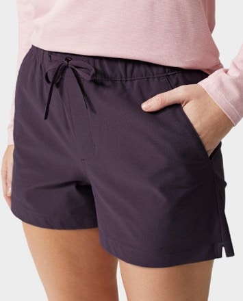 Stio Vallis 4" Shorts - Women's 4