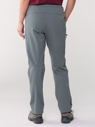 Mountain Hardwear Chockstone Alpine Pants - Women's 2