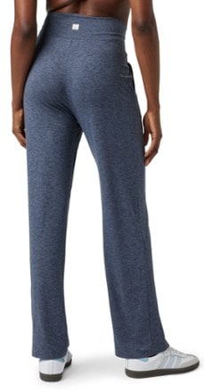 Vuori Luxe At Ease Straight Pants - Women's 1