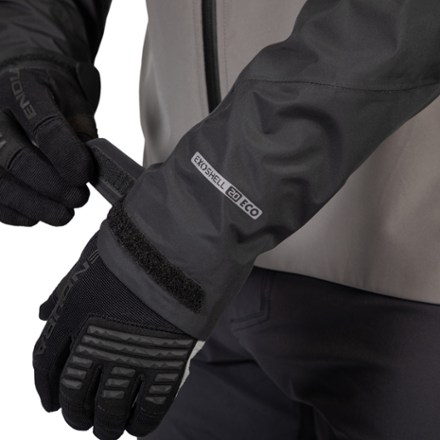 Endura SingleTrack Waterproof Cycling Jacket - Men's 9