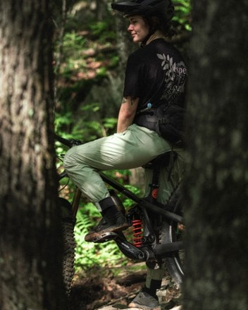 Peppermint Cycling Co. Trail Bike Jersey - Women's 8