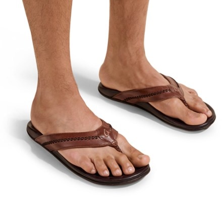 OluKai Mea Ola Flip-Flops - Men's 3