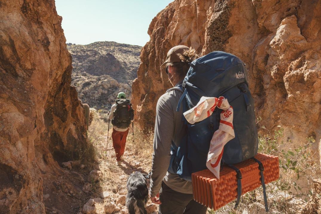 Location Image for Traverse 60 Pack - Men's