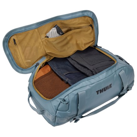 Thule Chasm 40 L Duffel 3