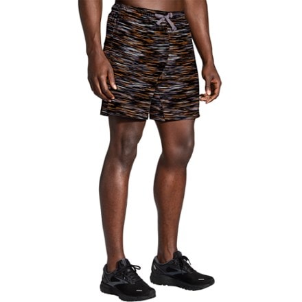 Brooks Moment 7" Shorts - Men's 0