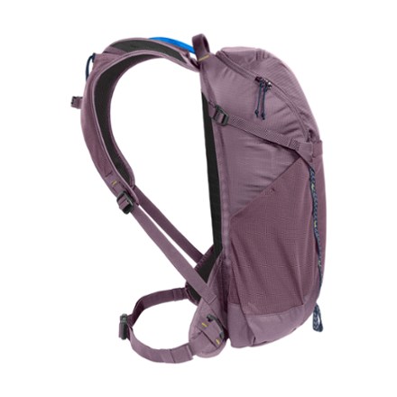 CamelBak Rim Runner X20 Hydration Pack - Women's 4