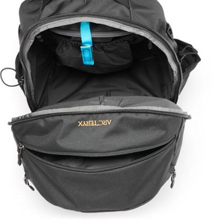 Arc'teryx Mantis 26 L Pack 5