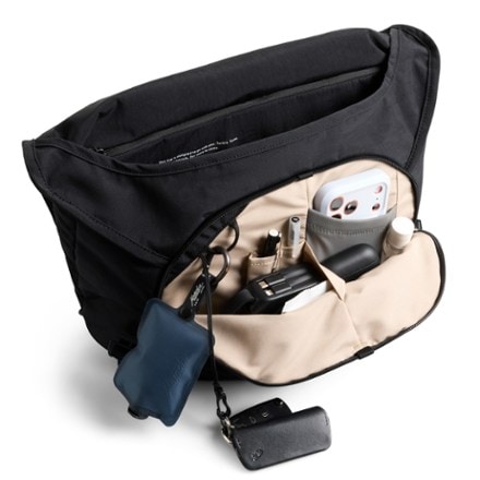 Bellroy Venture Messenger Bag - 14" 3