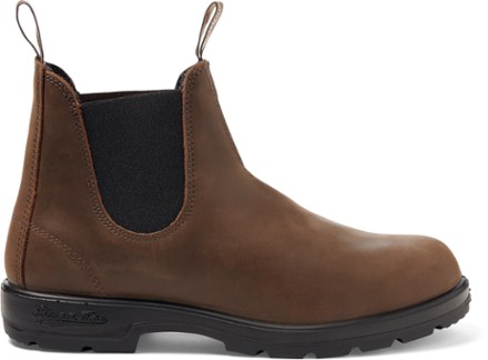 blundstone dress boots vs 550