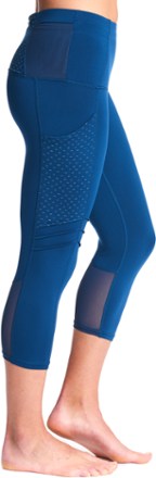 oiselle pocket jogger capris