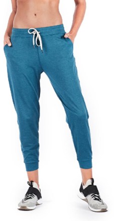 performance joggers womens