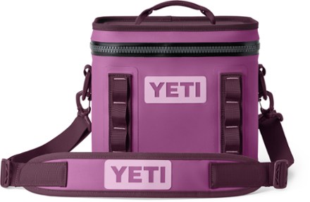 Yeti - Hopper Flip 8 Soft Cooler Camp Green