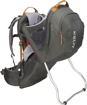 Deuter - SL WOMEN'S FIT 👩 The carrying system is specially adapted to the  female anatomy. Suitable for mothers looking for a child carrier that fits  them perfectly with slimmer shoulder straps