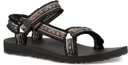 do tevas run large or small