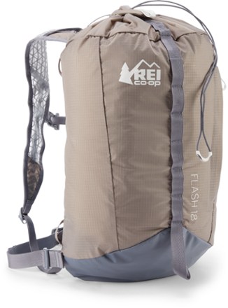 rei flash pack