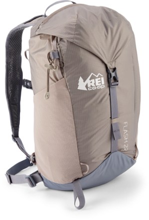 Rei flash 22 daypack new arrivals