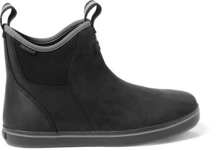 Black xtratuf outlet boots