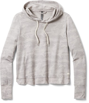 A Cosy Layer: Vuori Halo Essential Hoodie