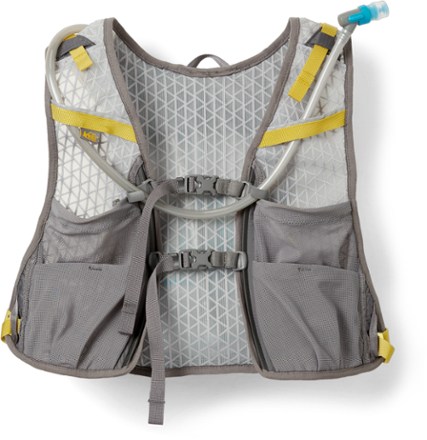 Mountain hardwear clearance hydration vest