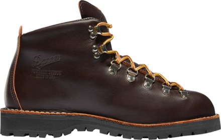 Danner Panorama Mid Review - This Expansive Adventure