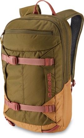 Dakine mission outlet pro 18l backpack