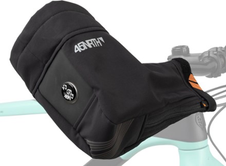 Radar Roundup: PEARL iZUMi Dirt Shoes, Kitchen Sink Bag, Ripton