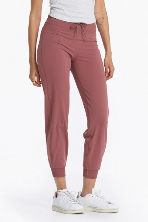 Vuori Daily Joggers - Women's