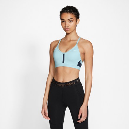 Nike Performance INDY V NECK BRA - Light support sports bra - mint  foam/light menta/white/light green 