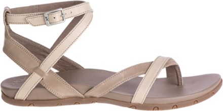 chaco juniper strappy sandal