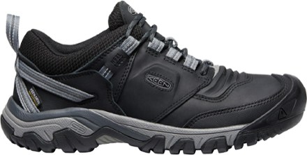 Rei keen hot sale hiking boots