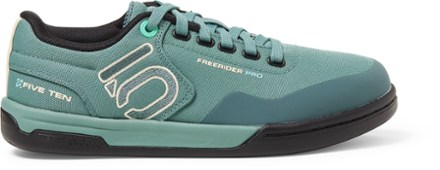 Five ten best sale freerider pro green